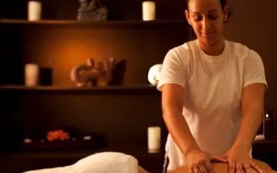 Therapist giving an Indian massage at Chameli Spa, Ajman